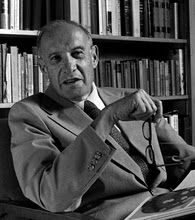 Younger Peter Drucker.jpg